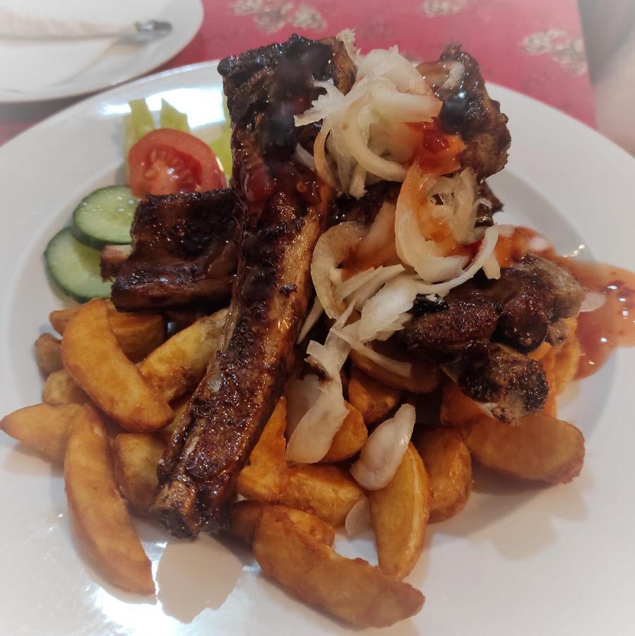 Lesni Restaurace Harrachovka Hotel Tabor Luaran gambar